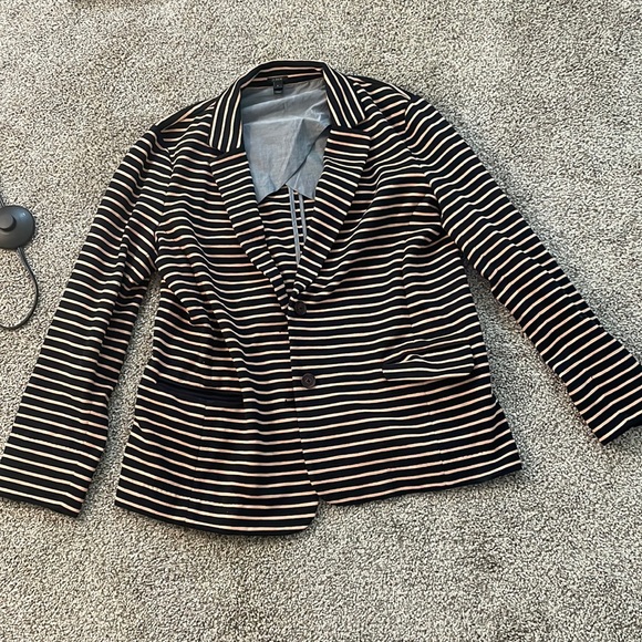 J. Crew Jackets & Blazers - J. Crew Blazer Size L. Worn a few times.